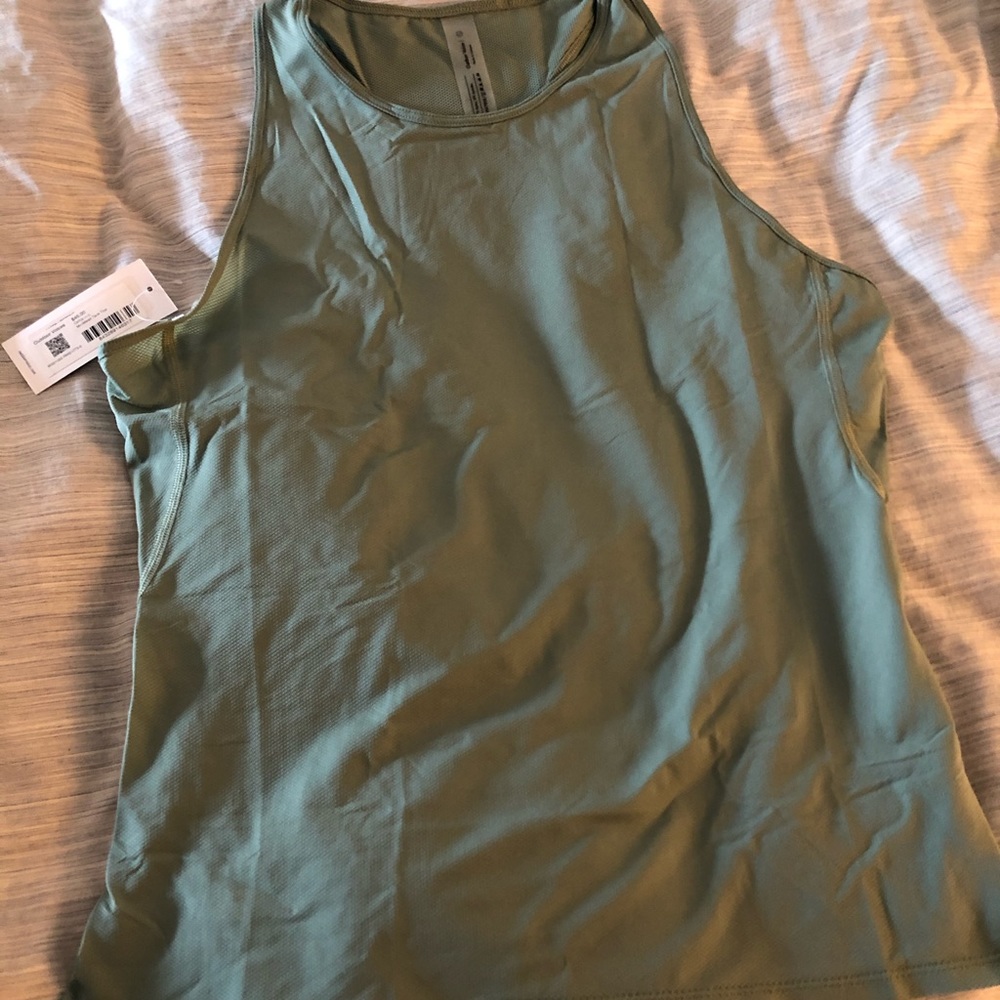 Outdoor Voices mini mesh tank in cactus tags on